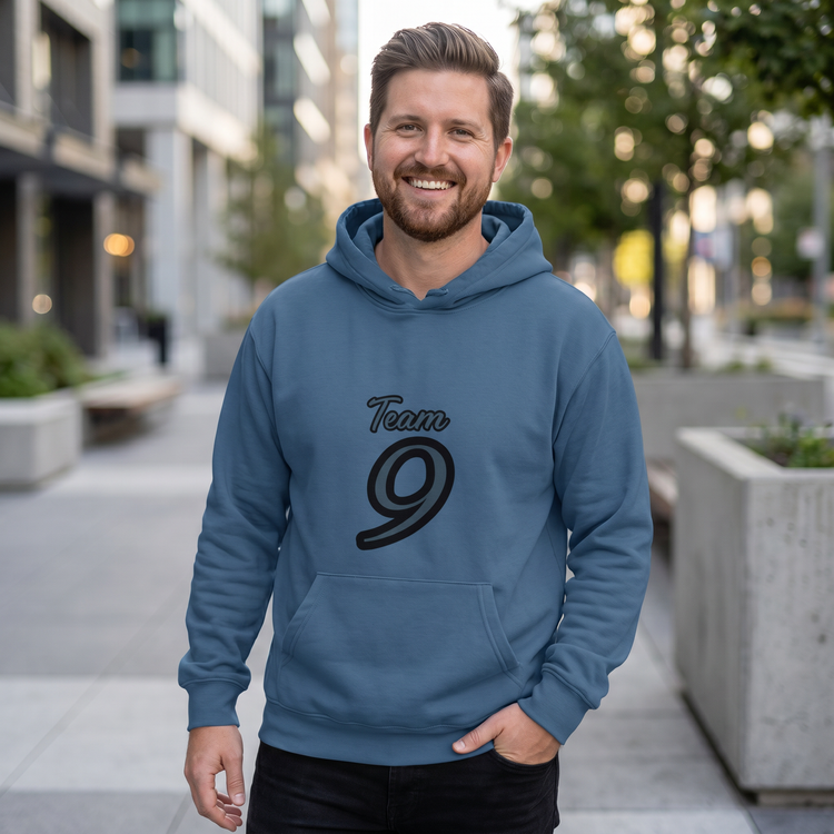 Unisex Grafik Hoodie aus Baumwolle in S-5XL mit Team 9 Design, bequem und stylisch für Herren und Damen.