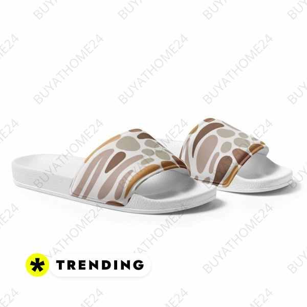Damen- und Mädchenschlappen aus Kunstleder in Größe 36-44, bequeme Badeschuhe von BUYATHOME24, mit rutschfester Sohle.