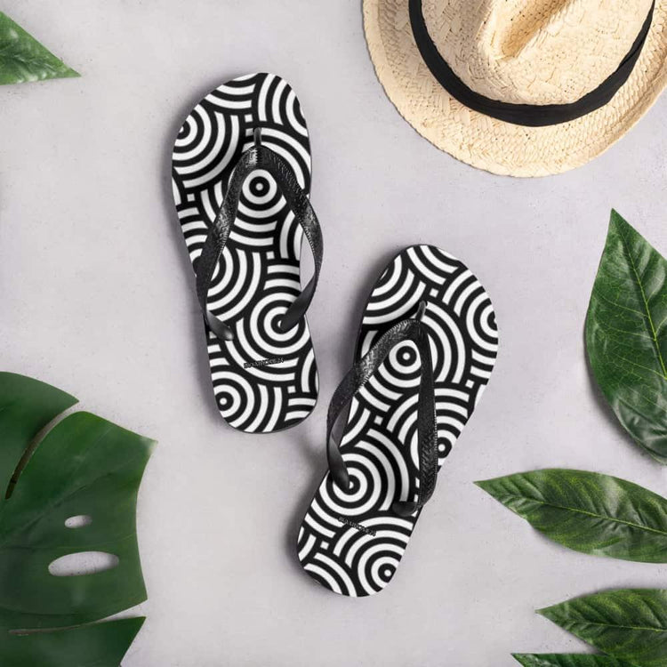 Unisex Flip-Flops von BUYATHOME24 mit Gummisohle in Größe 37-45, bequeme Sandalen für Strand und Sommer.