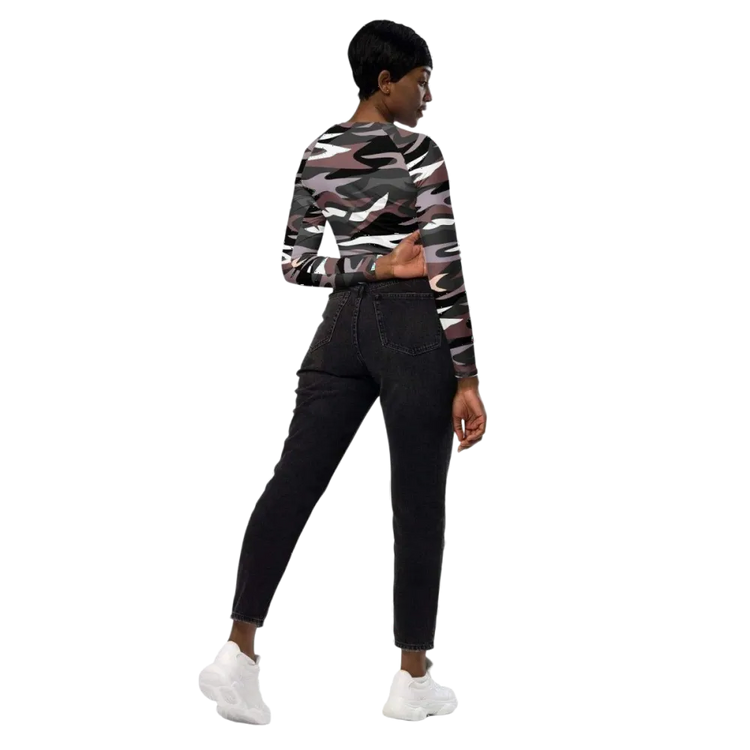 Damen Langarm Crop Top in 2XS-6XL von BUYATHOME24, bauchfrei, polyester-elastan, bequemes Oberteil mit Textildruck.