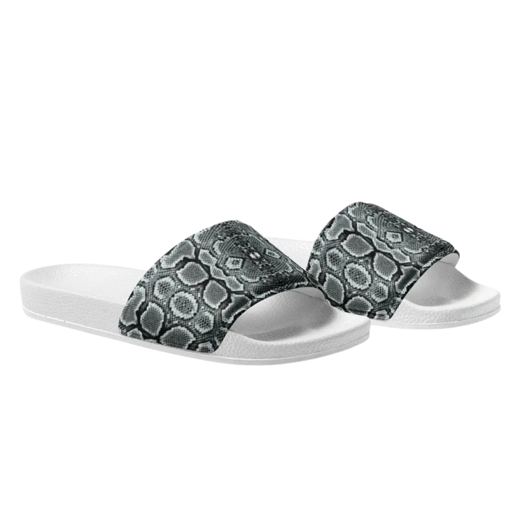 Damen- und Mädchensandalen aus Kunstleder in Größe 36-44, bequeme Badeschuhe mit Druckmuster von BUYATHOME24