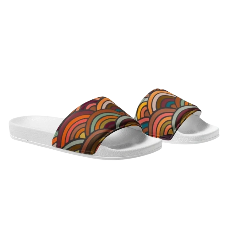Damen- und Mädchenslipper von BUYATHOME24, bequeme Badeschuhe aus Kunstleder mit Druck, Größe 36-44.