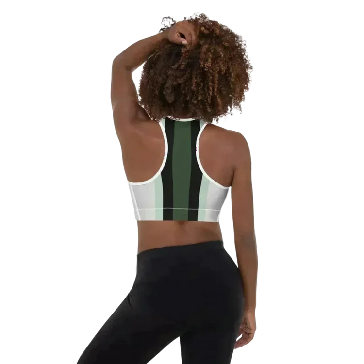 Damen Sport-BH mit Polstern und Racerback, atmungsaktiv, in XS bis 2XL, von BUYATHOME24, auf Textildruck-Hintergrund.