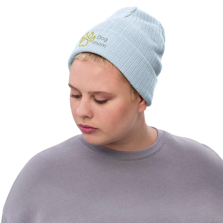 Zweilagige Damen-Wintermütze Beanie aus hellblauem Strick, unisex, 45-64 cm, von BUYATHOME24, bestickt und warm.