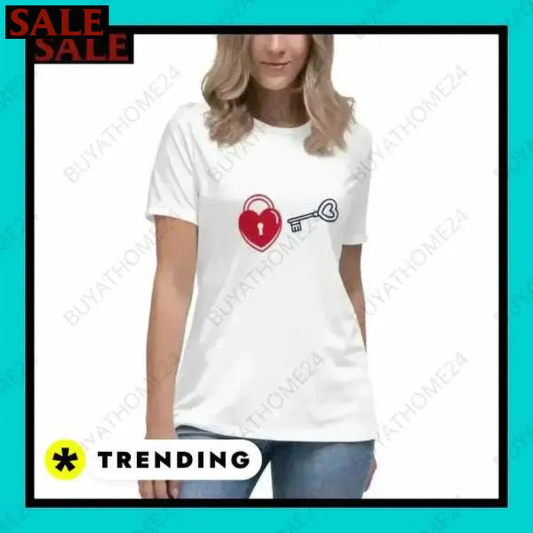 Damen T-Shirt aus Baumwolle in S bis 3XL für stilvollen Komfort Textildruck BUYATHOME24, T-Shirts BUYATHOME24, Hoodies BUYATHOME24, Hosen BUYATHOME24, Jacken BUYATHOME24, Schuhe BUYATHOME24
