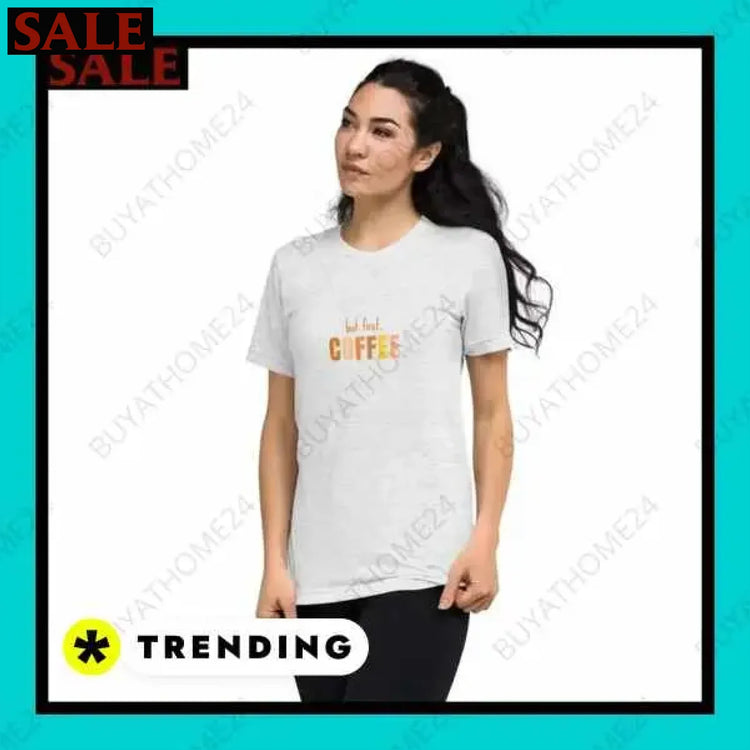 Damen T-Shirt aus Polyester für stilbewusste Frauen bei buyathome24 Textildruck BUYATHOME24, T-Shirts BUYATHOME24, Hoodies BUYATHOME24, Hosen BUYATHOME24, Jacken BUYATHOME24, Schuhe BUYATHOME24