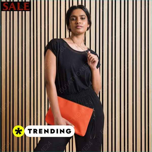 Kunstleder Damen Umhängetasche von buyathome24 mit Textildruck Textildruck BUYATHOME24, T-Shirts BUYATHOME24, Hoodies BUYATHOME24, Hosen BUYATHOME24, Jacken BUYATHOME24, Schuhe BUYATHOME24