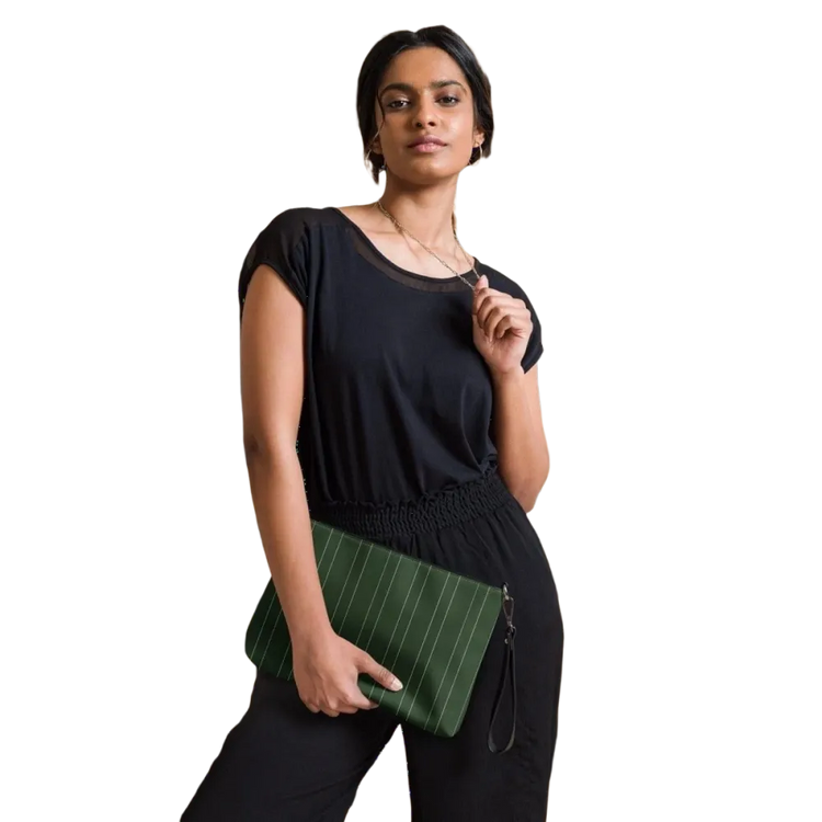 Weiße Damen Kunstleder Umhängetasche, Handtasche, 27x20x3 cm, mit Druck und verstellbarem Schulterriemen.