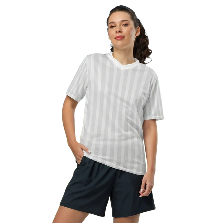 Unisex Fußball T-Shirt mit V-Ausschnitt, schnelltrocknend, bedruckbar in 2XS-6XL, von BUYATHOME24, leichtes Sportshirt in Schwarz