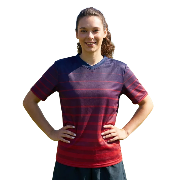 Unisex Fußball T-Shirt mit V-Ausschnitt, schnelltrocknend, bedruckt, in 2XS-6XL, von BUYATHOME24, auf weißem Hintergrund.