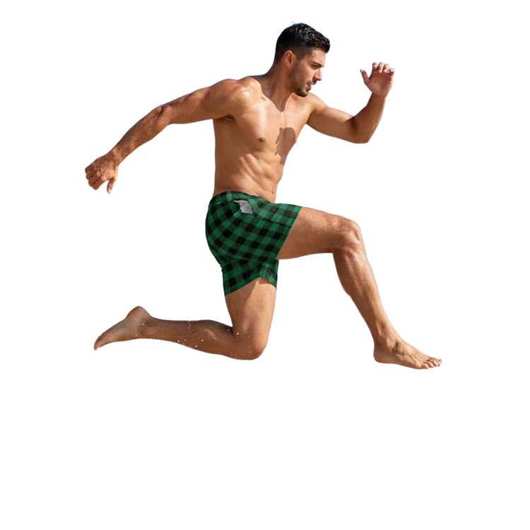 Grüne Herren Badeshorts mit kariertem Muster aus wasserabweisender Mikrofaser, UV 50+ von BUYATHOME24, in 2XS-6XL