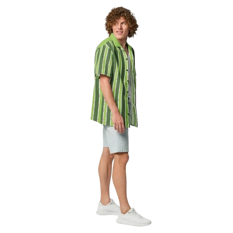 Unisex Kurzarmhemd von BUYATHOME24, grün gestreift, aus Polyester, mit UV-Schutz UPF50+ in den Größen 2XS bis 6XL.