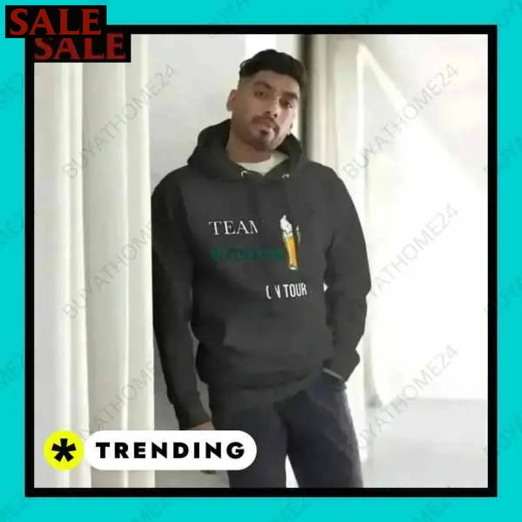 Herren Hoodie kaufen bei BuyAtHome24 I Kapuzenpullover für jede Gelegenheit Textildruck BUYATHOME24, T-Shirts BUYATHOME24, Hoodies BUYATHOME24, Hosen BUYATHOME24, Jacken BUYATHOME24, Schuhe BUYATHOME24
