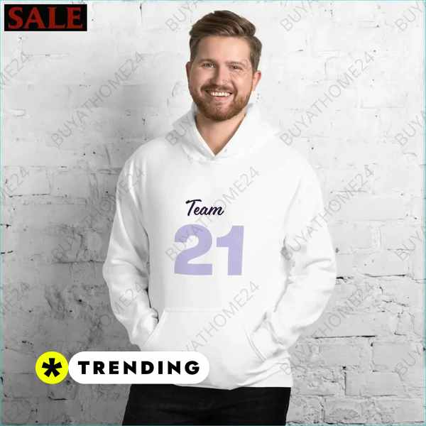Herren Hoodie mit Baumwolle für Eishockey Fans von BuyAtHome24 Textildruck BUYATHOME24, T-Shirts BUYATHOME24, Hoodies BUYATHOME24, Hosen BUYATHOME24, Jacken BUYATHOME24, Schuhe BUYATHOME24
