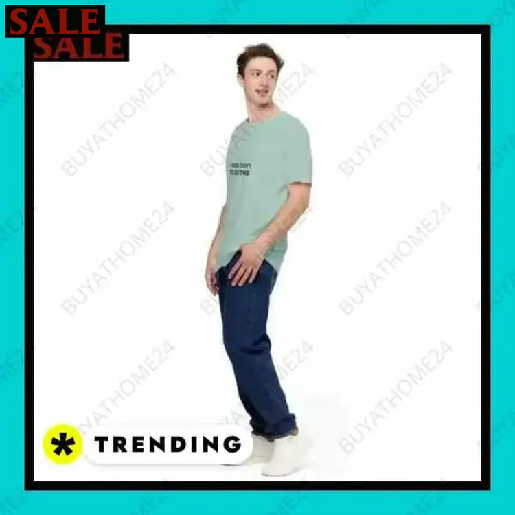 Herren T-Shirt aus Baumwolle in verschiedenen Größen bei buyathome24 i herren Textildruck BUYATHOME24, T-Shirts BUYATHOME24, Hoodies BUYATHOME24, Hosen BUYATHOME24, Jacken BUYATHOME24, Schuhe BUYATHOME24