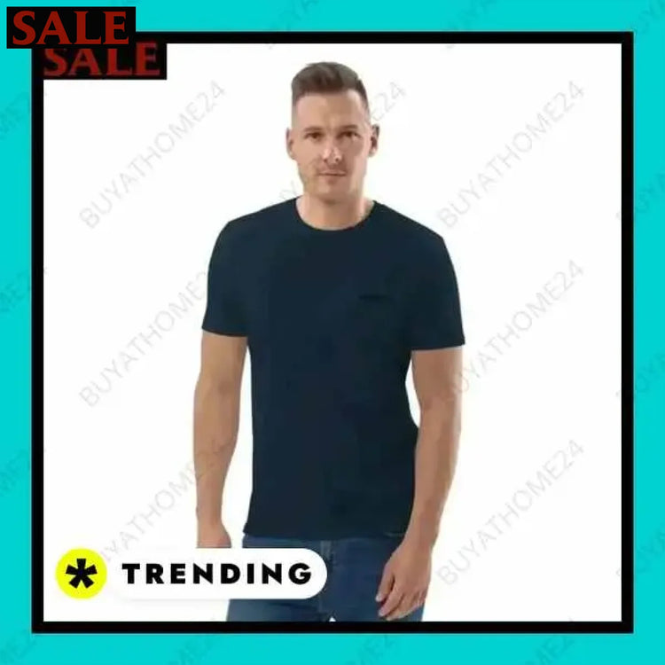 Herren T-Shirt aus Baumwolle mit stilvollem Design und passender Baseball Cap Textildruck BUYATHOME24, T-Shirts BUYATHOME24, Hoodies BUYATHOME24, Hosen BUYATHOME24, Jacken BUYATHOME24, Schuhe BUYATHOME24