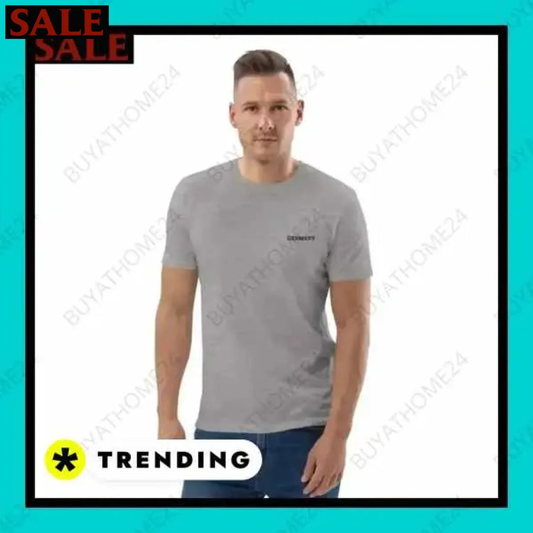 Herren T-Shirt aus Baumwolle mit stilvollem Design und passender Baseball Cap Textildruck BUYATHOME24, T-Shirts BUYATHOME24, Hoodies BUYATHOME24, Hosen BUYATHOME24, Jacken BUYATHOME24, Schuhe BUYATHOME24