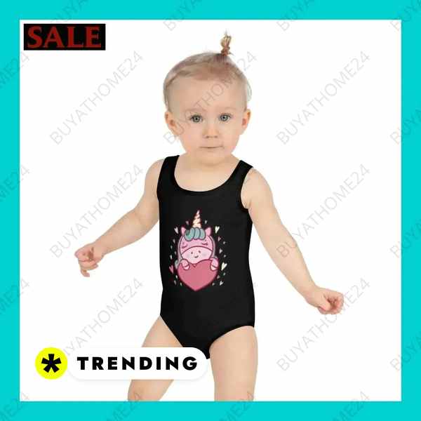 Mädchen Badeanzug für Kinder bei BuyAtHome24 in Schwimmbekleidung Textildruck BUYATHOME24, T-Shirts BUYATHOME24, Hoodies BUYATHOME24, Hosen BUYATHOME24, Jacken BUYATHOME24, Schuhe BUYATHOME24