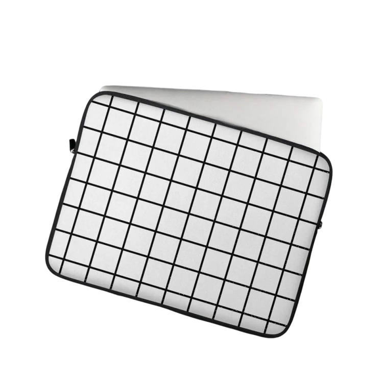 Weiche Laptoptasche aus Neopren mit Kunstfell-Innenfutter für 13 und 15 Zoll, personalisierbar, von BUYATHOME24