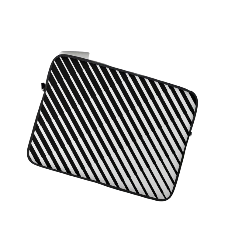 Laptoptasche aus Neopren mit Kunstfell-Innenfutter für 13 und 15 Zoll, personalisierbar, von BUYATHOME24, weiche Hülle für Notebook.