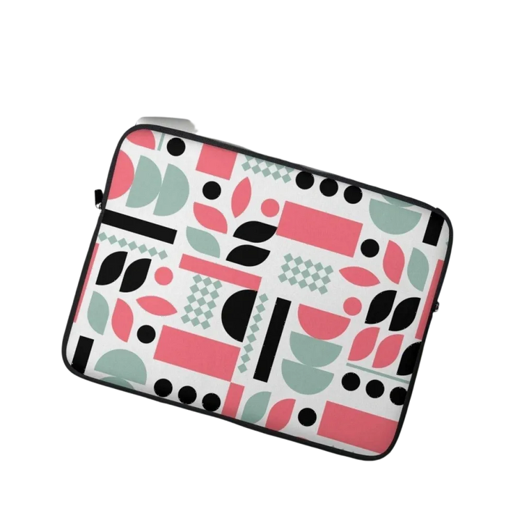 Laptoptasche aus Neopren mit Kunstfell-Innenfutter für 13 und 15 Zoll, bedruckbar, von BUYATHOME24, schützt Laptops stilvoll.