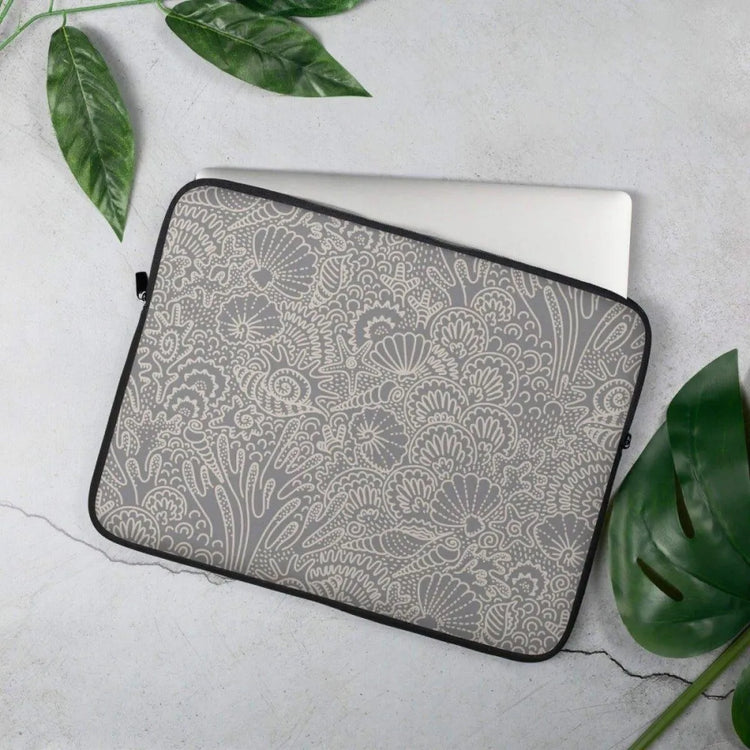 Neopren Laptoptasche für MacBook und iPad, 13 oder 15 Zoll, mit Kunstfell-Futter, schwarz und flexibel.