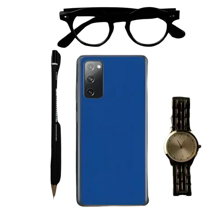 Robuste Samsung Galaxy Handyhülle aus Polycarbonat, stoßfest und passgenau für Galaxy S10 bis S22 Ultra, in natürlicher Ansicht.