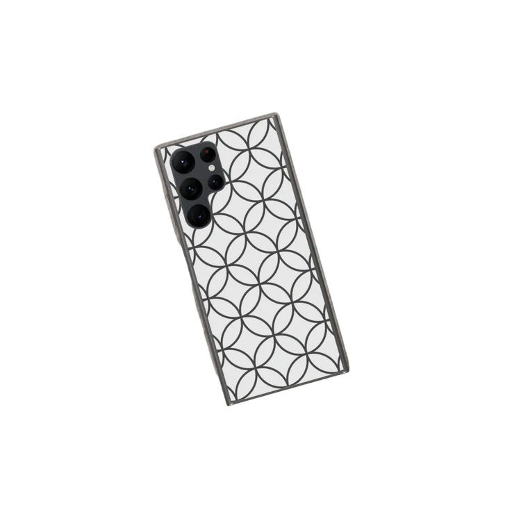 Transparente Samsung Galaxy Handyhülle aus Polycarbonat und TPU von BUYATHOME24, schützt das Smartphone stilvoll.