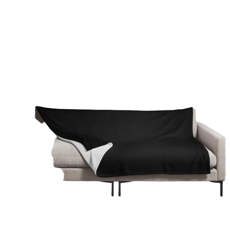 Hypoallergene Polyester-Kuscheldecke 125x150 cm von BUYATHOME24, weiche Sofadecke für gemütliches Zuhause, Textildruck.