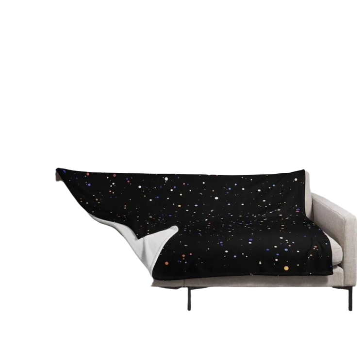 Hypoallergene Sofadecke 125x150 cm aus Polyester von BUYATHOME24, weiche Kuscheldecke für gemütliche Stunden.