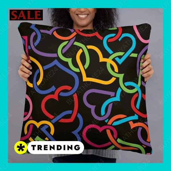Stylische Sofakissen und Bettkissen in verschiedenen Größen für Zuhause Textildruck BUYATHOME24, T-Shirts BUYATHOME24, Hoodies BUYATHOME24, Hosen BUYATHOME24, Jacken BUYATHOME24, Schuhe BUYATHOME24