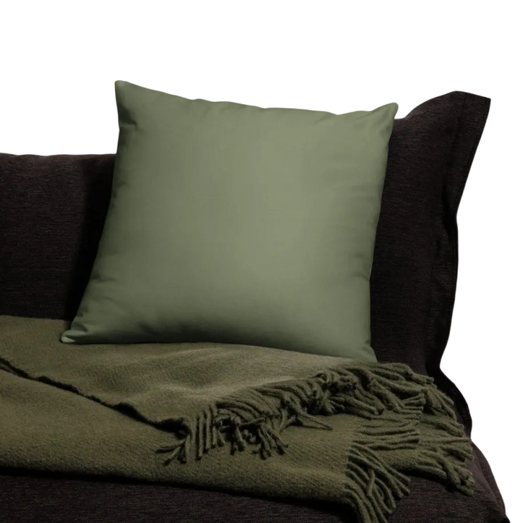 Weiches BUYATHOME24 Sofakissen aus Polyester, 45 cm, formbeständig, ideal für Bett und Sofa in verschiedenen Größen.