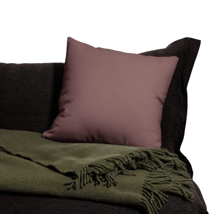 Handgenähtes Polyester-Dekokissen in drei Größen, personalisierbar, für Sofa, mit farbigem Textildruck von BUYATHOME24