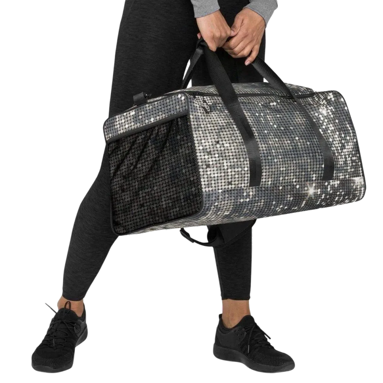 Sporttasche 55x29x29cm aus Polyester von BUYATHOME24 mit Gurt, ideal für Reisen und Sportaktivitäten.