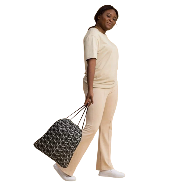 Handgenähter Turnbeutel aus 100% Polyester, 38x43 cm, mit Textildruck, von BUYATHOME24, ideal für Sport und Freizeit