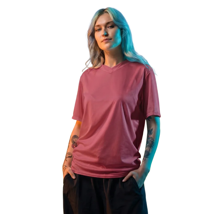 Unisex Fussballshirt mit V-Ausschnitt, Zwei-Wege-Stretch, personalisierbar, in verschiedenen Größen, von BUYATHOME24