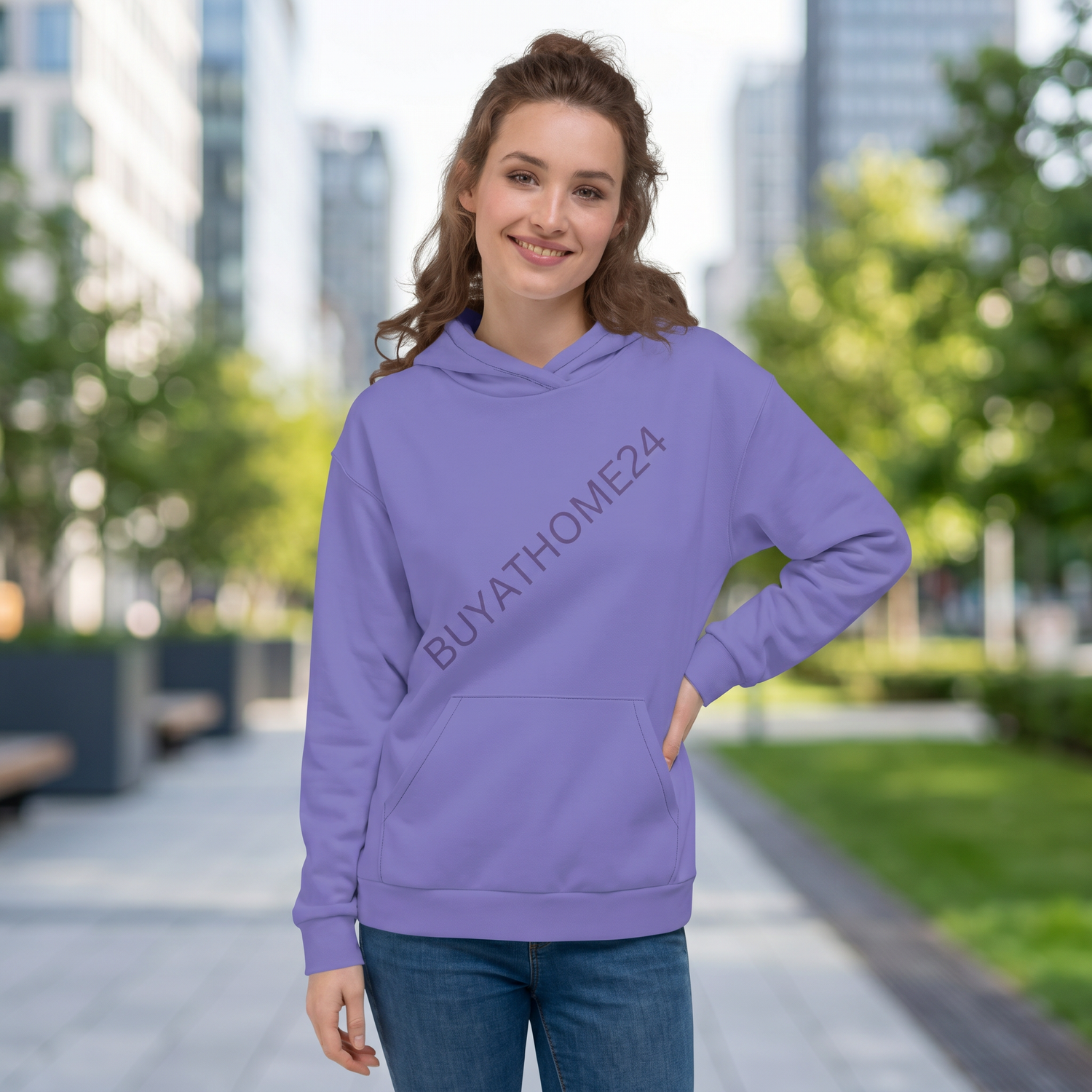 Hellvioletter Unisex Hoodie mit Allover-Print von BUYATHOME24, kurze Ärmel, lässiger Hoodie in XS bis 3XL, bequem und modisch.