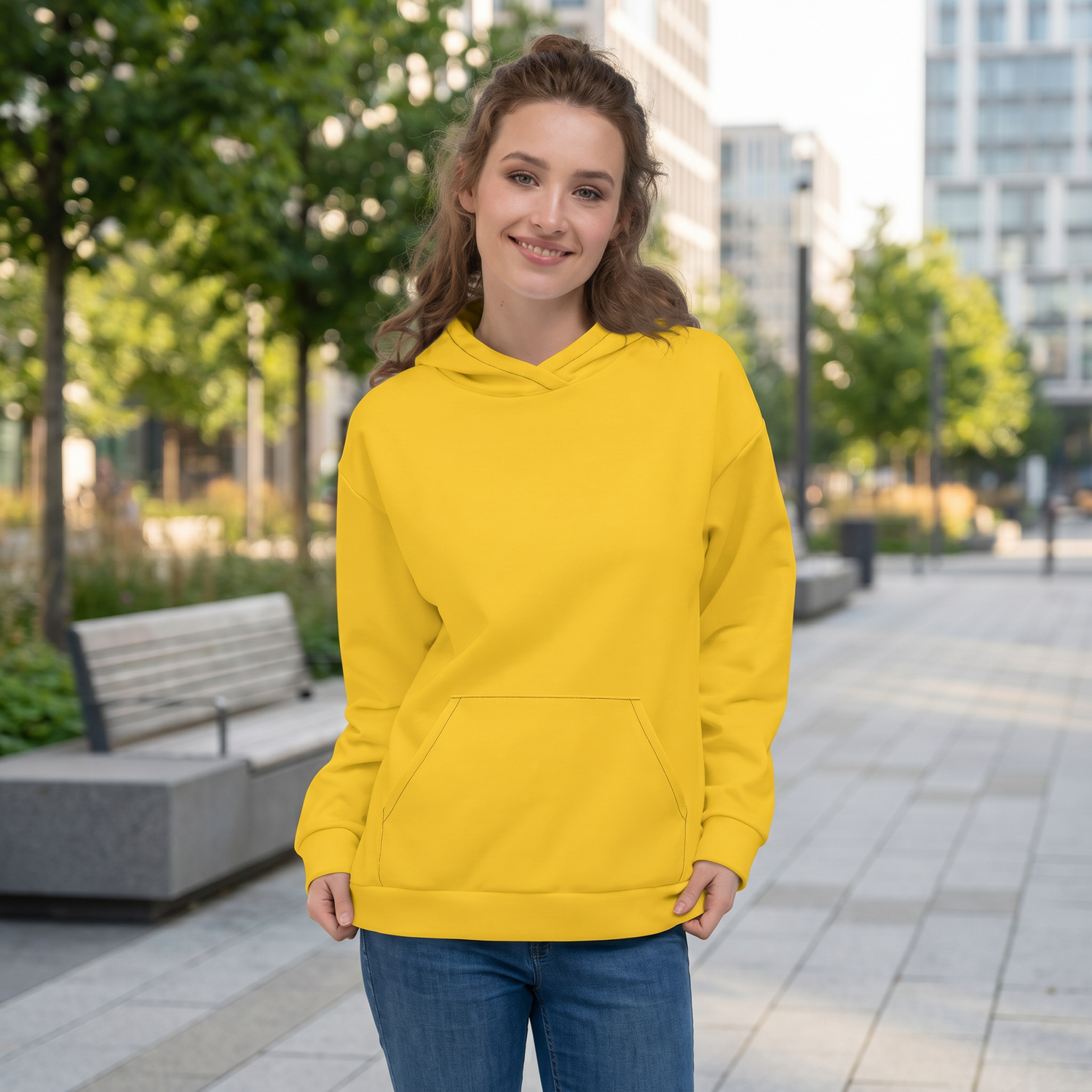 Gelber Unisex Hoodie mit Allover-Print, bequemes Kapuzenpullover in XS bis 3XL, modischer Hoodie von BUYATHOME24