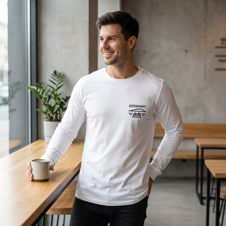 Unisex Baumwoll-Sweatshirt mit Deutschland-Grafik, langärmlig, in XS bis 2XL, personalisierbar, bequem und stilvoll.