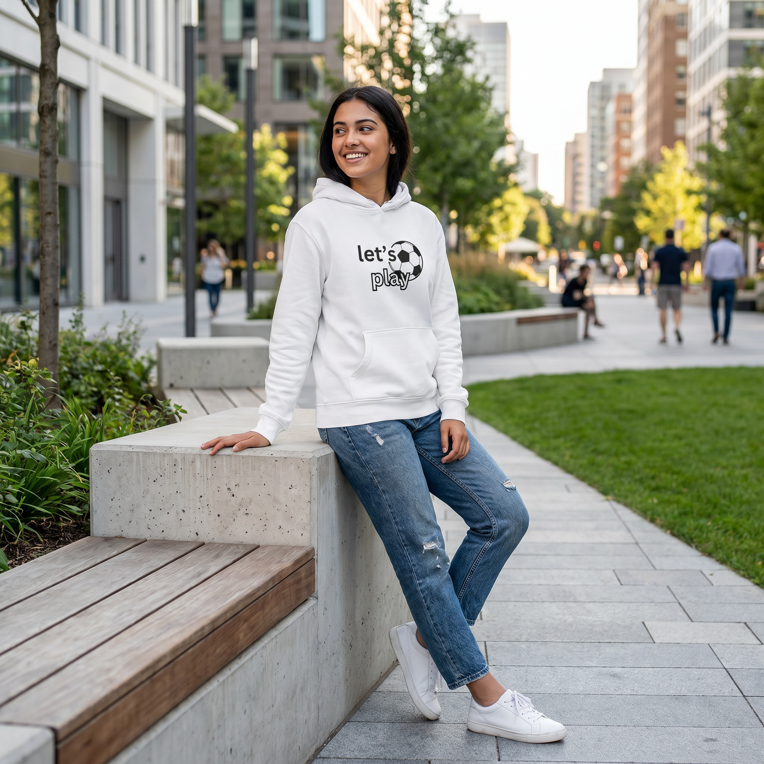 Unisex Kinder Hoodie aus 100% Baumwolle in XS-XL, personalisierbar, mit Kapuze und weicher Textur, für Kinder geeignet.