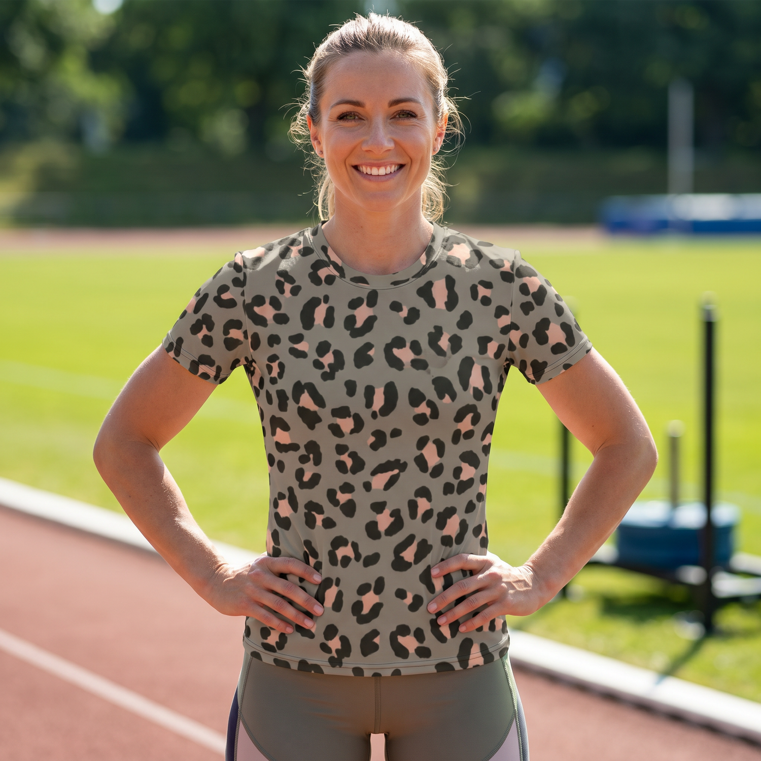 Damen Sportshirt kurzarm, stretchiger Stoff mit Druck, in XS bis 2XL, bequemes Sport- und Freizeitshirt von BUYATHOME24