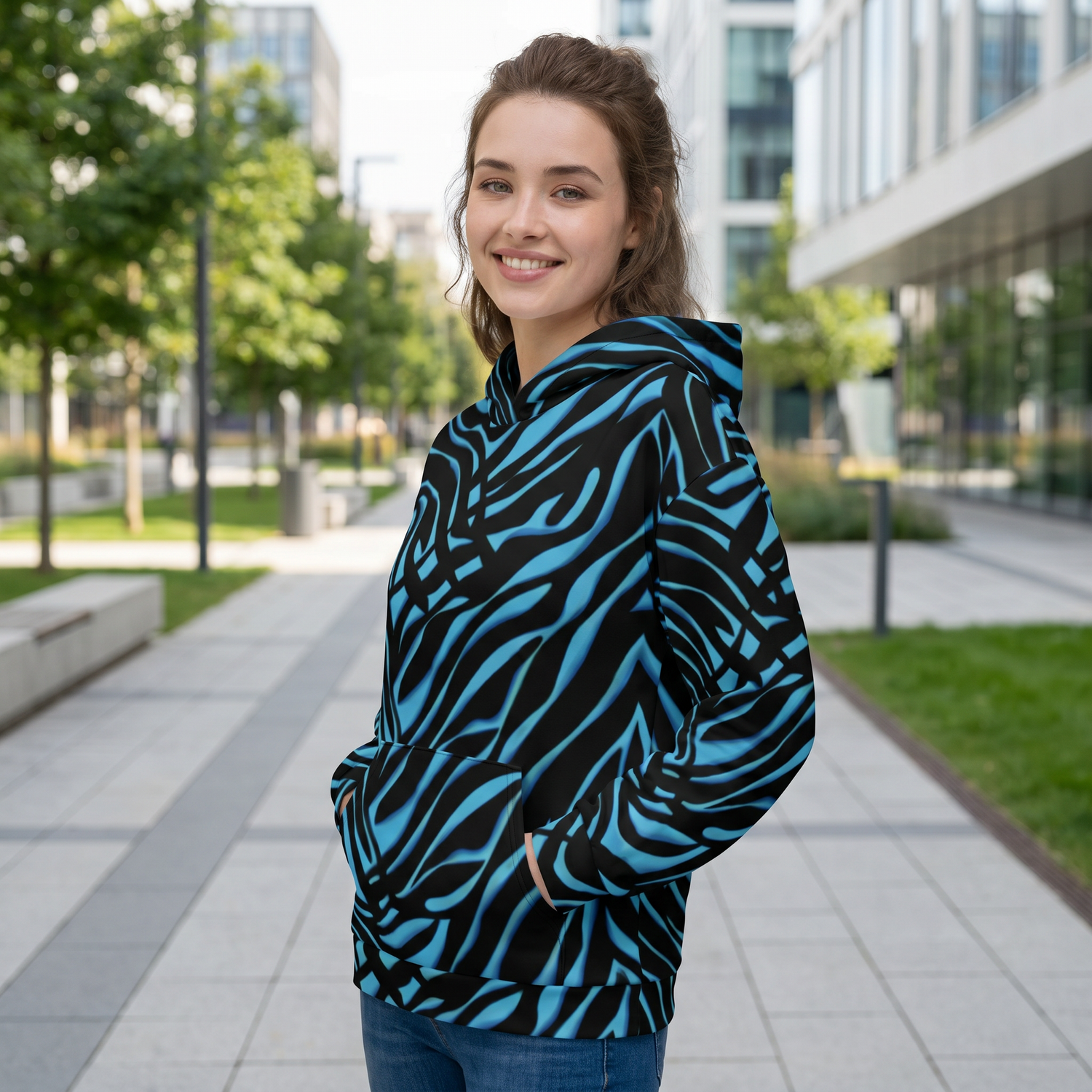 Zebra Grafik Damen Hoodie mit Rückenprint, Kapuzenpullover, BUYATHOME24, in XS bis 3XL, bequemer Damen Hoodie mit Tiermuster