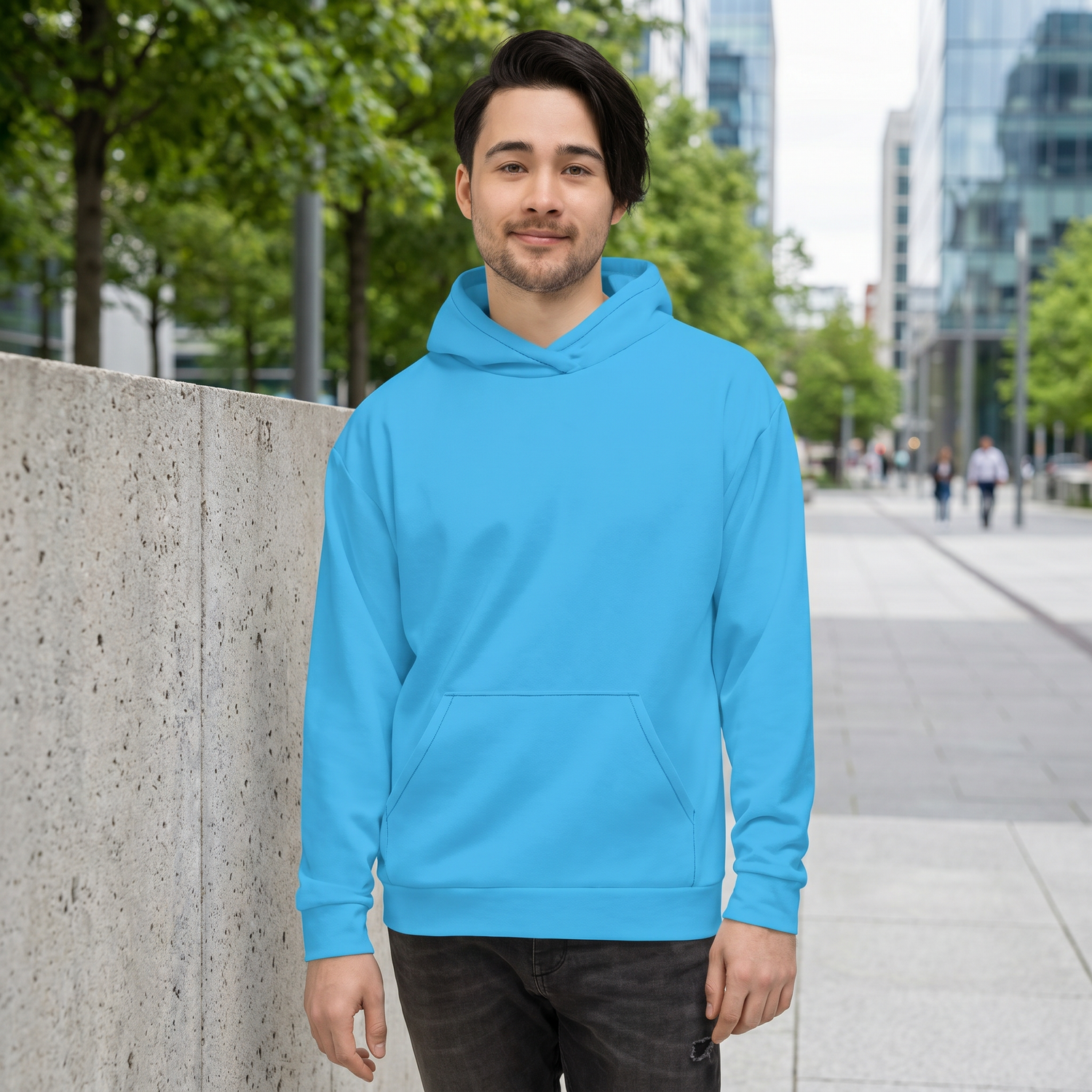 Hellblauer Unisex Hoodie mit Allover-Print von BUYATHOME24, weiches Kapuzenpullover in XS bis 3XL, modischer Allover-Design.