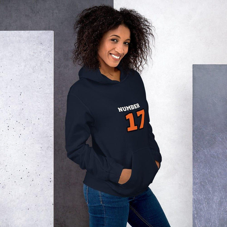 Grauer Damen Hoodie mit Nummer 17 Grafik, Baumwolle, bedruckbar, in S-5XL, bequemes Kapuzenpullover von BUYATHOME24