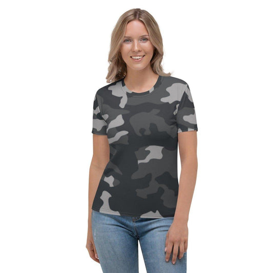 Damen Sportshirt mit Vier-Wege-Stretch in XS bis 2XL, bequemes T-Shirt von BUYATHOME24, liegt flach auf weißem Hintergrund