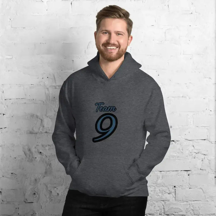 Grauer unisex Hoodie mit Grafikdruck von BUYATHOME24, Baumwolle, für Herren und Damen, in den Größen S bis 5XL.