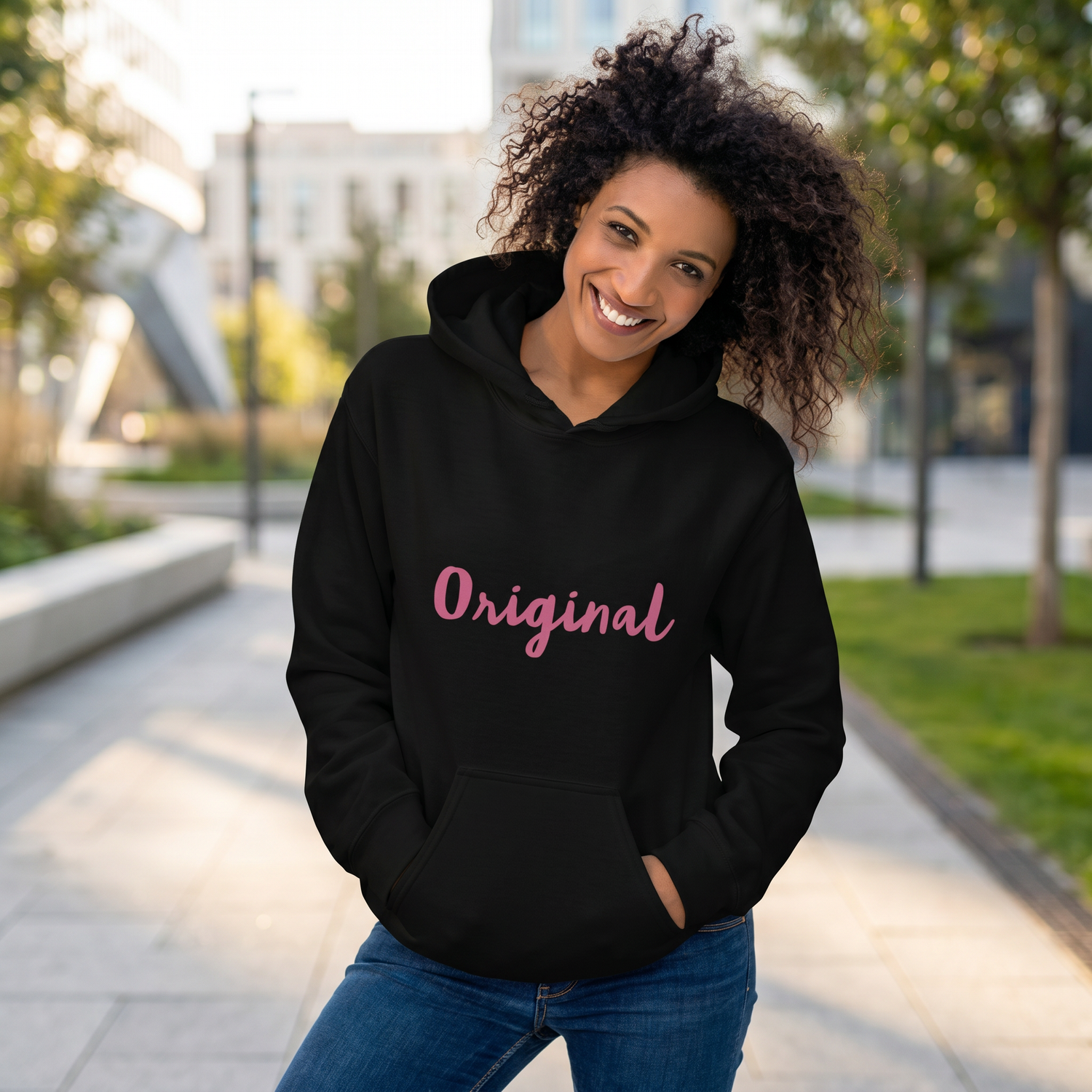 Grafik Damen Hoodie von BUYATHOME24, Unisex Kapuzenpullover aus Baumwolle, in verschiedenen Größen von S bis 5XL.
