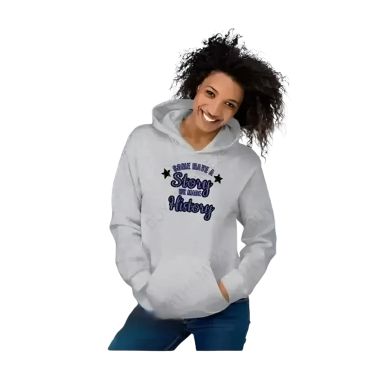Grauer Unisex Kapuzenpullover aus Baumwolle mit Grafik, für Herren und Damen, in S bis 5XL, von BUYATHOME24