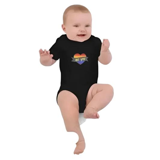 Baby Body von BUYATHOME24, 3-18 Monate, weiche Baby-Unterwäsche, bequem und praktisch für kleine Kinder.