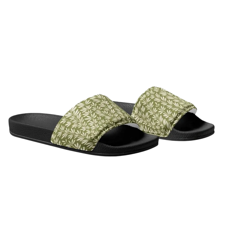 Damen- und Mädchenschlappen mit PU-Sohle, Größe 36-44, bequeme Badeschuhe von BUYATHOME24, auf einem weißen Hintergrund.